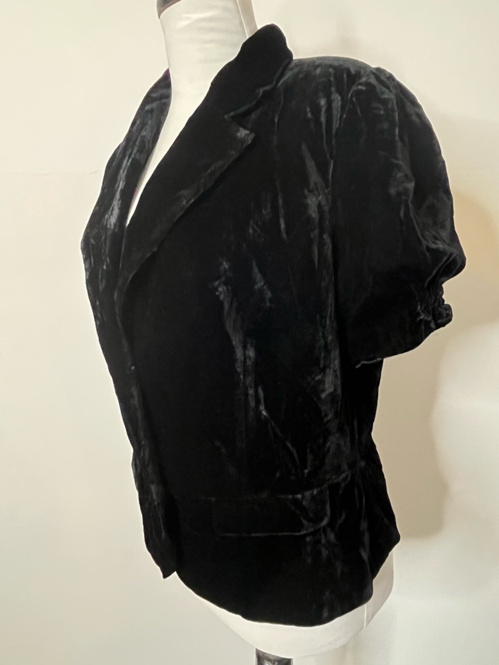 Newport News Black Velvet Short Sleeve  Jacket - Picture 4 of 8